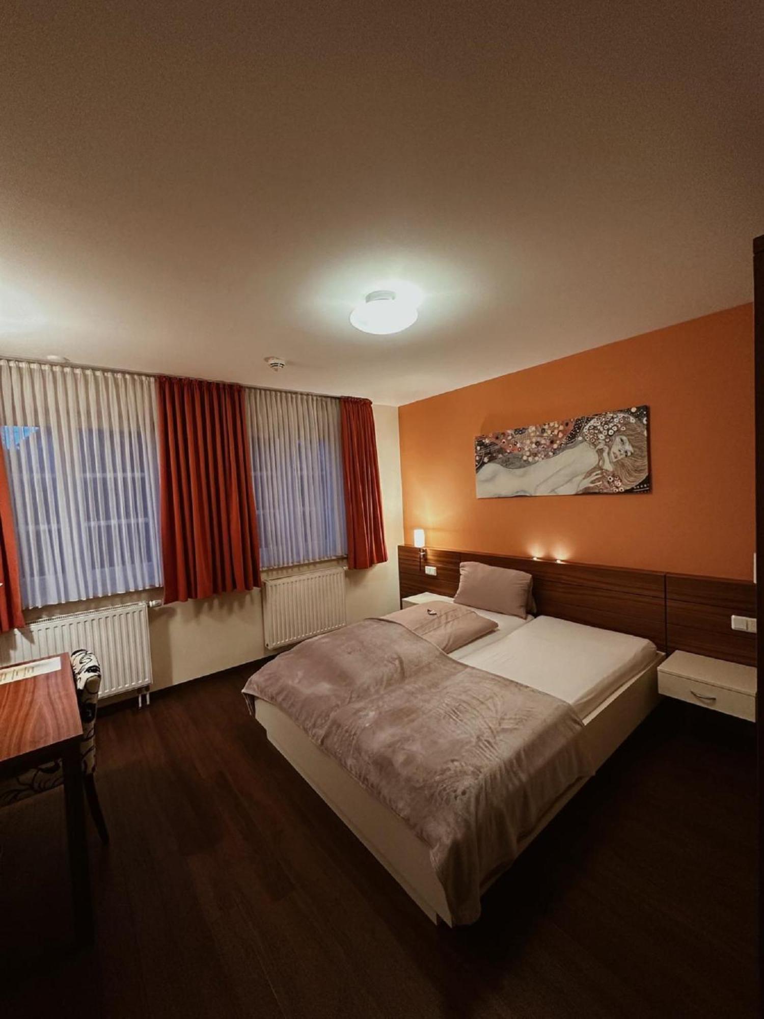 Gasthaus Lindenhof Hotel Much Kültér fotó