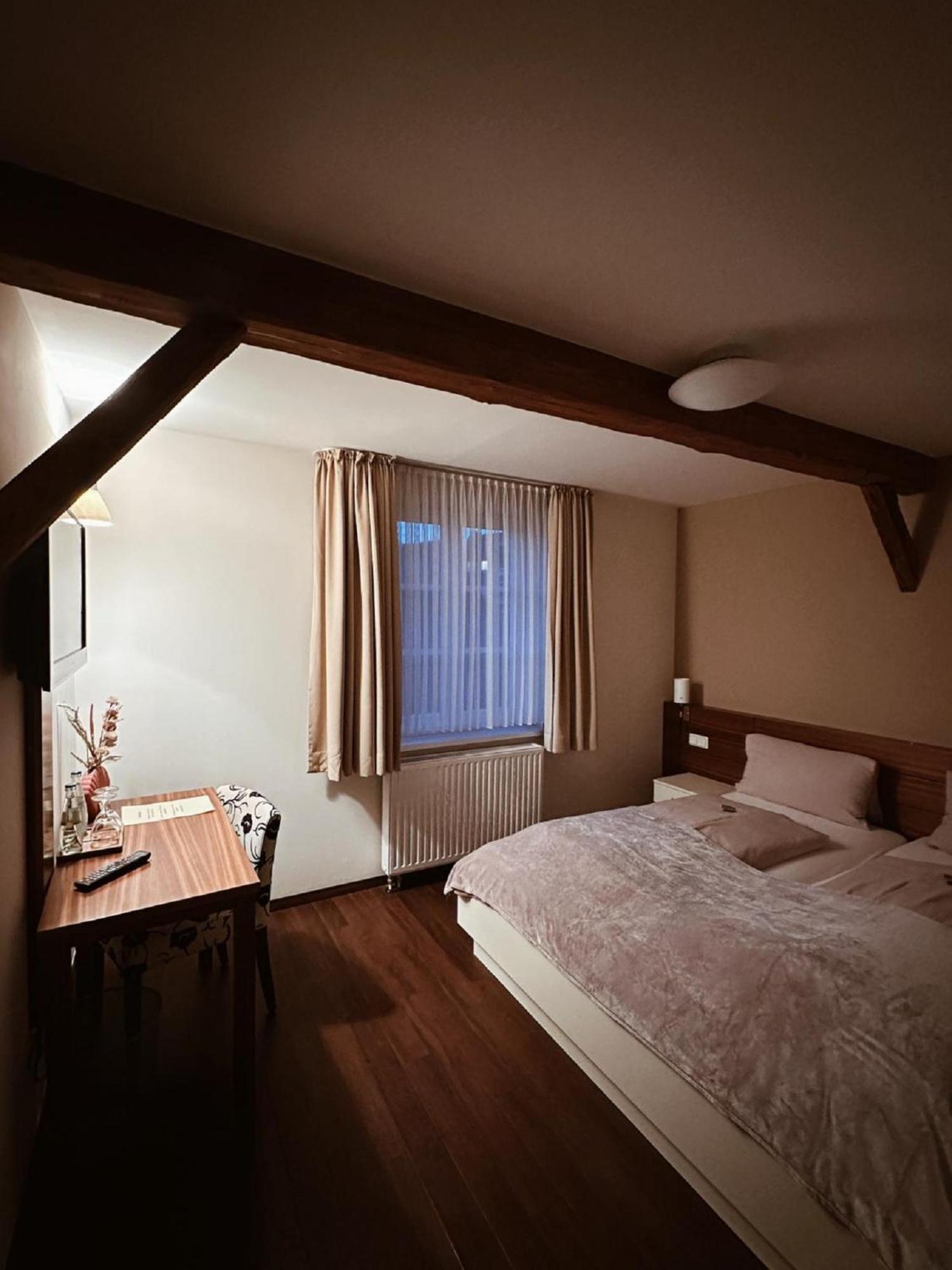 Gasthaus Lindenhof Hotel Much Kültér fotó